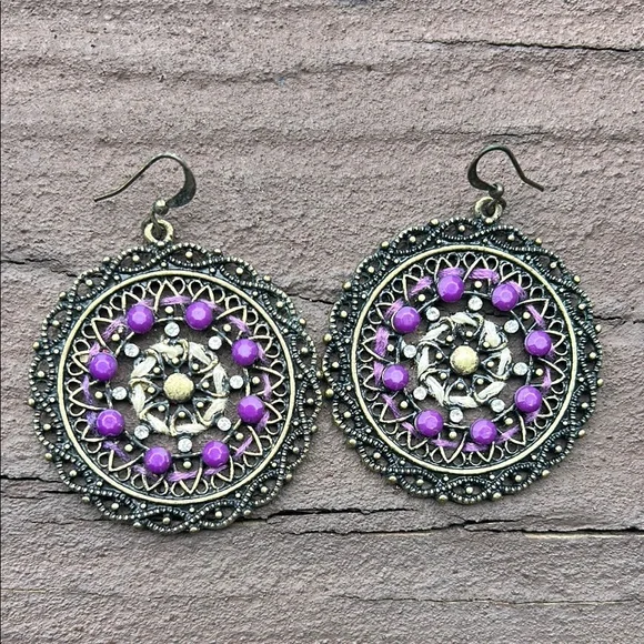 Beautiful Vintage Purple Earrings - Picture 1 of 8
